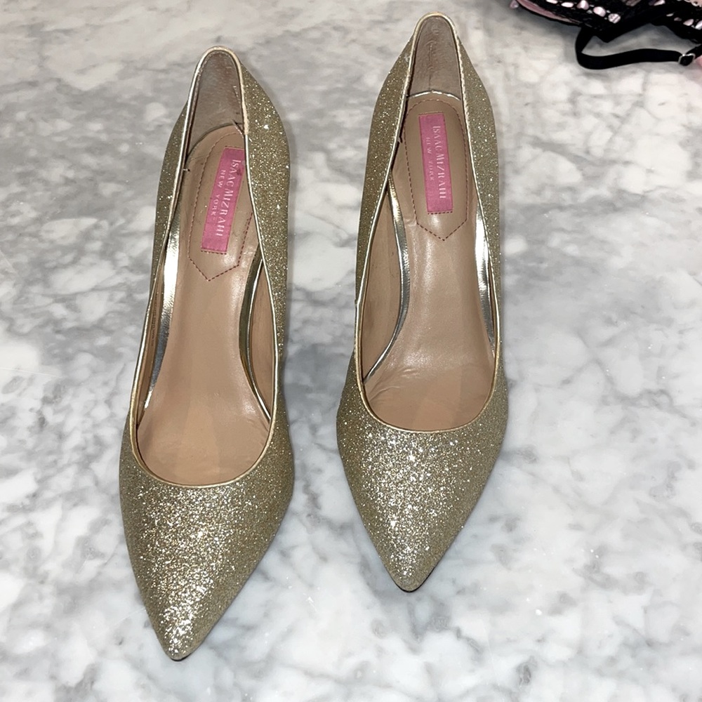 Isaac Mizrahi Gold Glitter Pointed-Toe Pumps